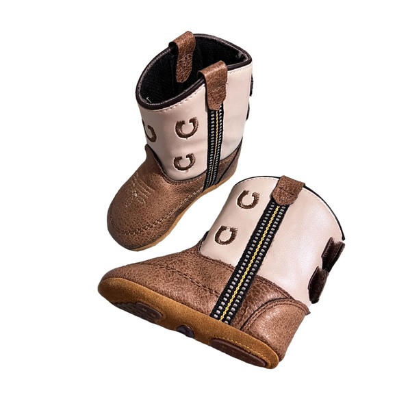 Boot Barn Other - Cody James Boot Barn Horseshoe Infant Boots
